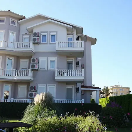 King Olimpias Residence Apartman *